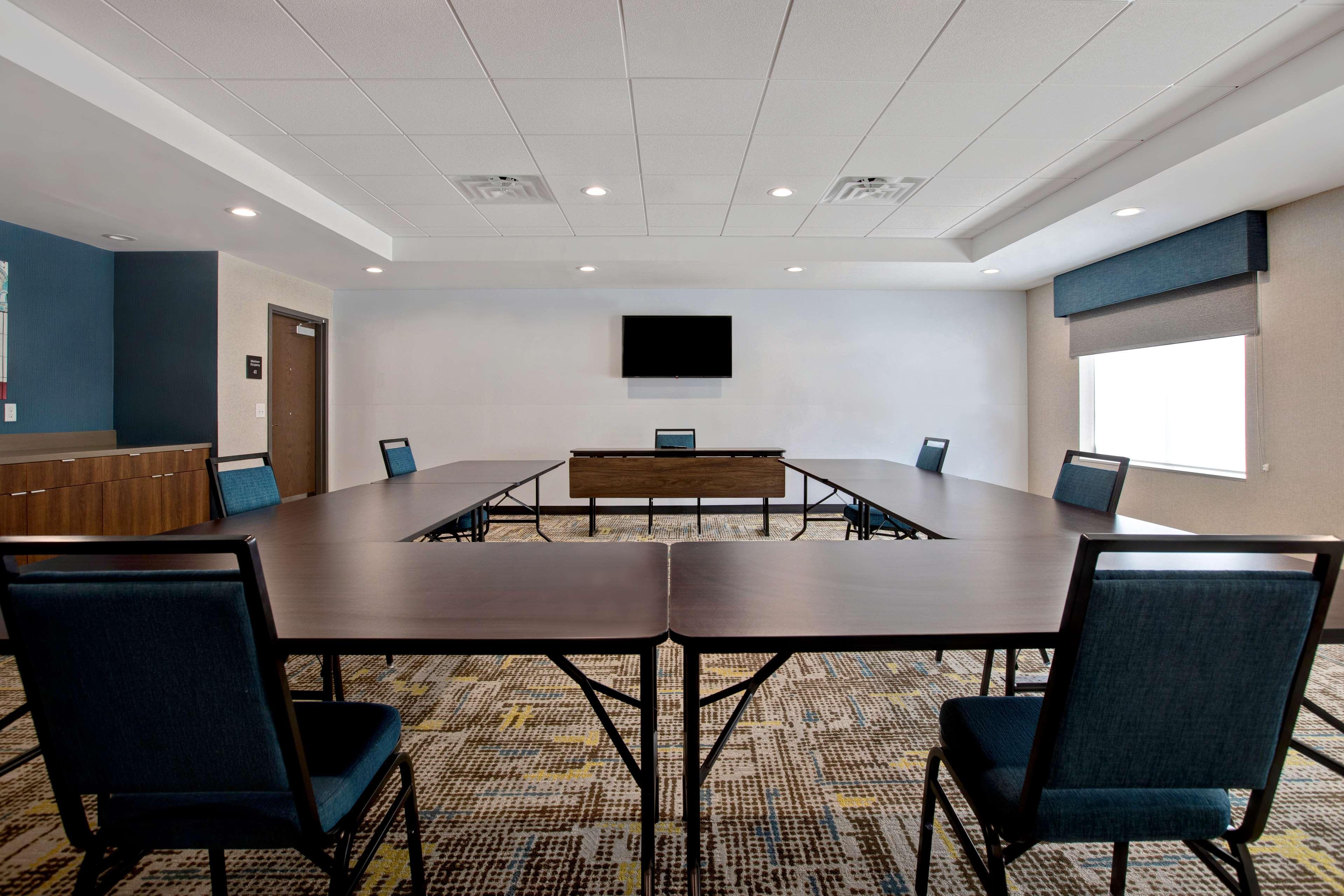 Hampton Inn & Suites Deptford, Nj Bagian luar foto