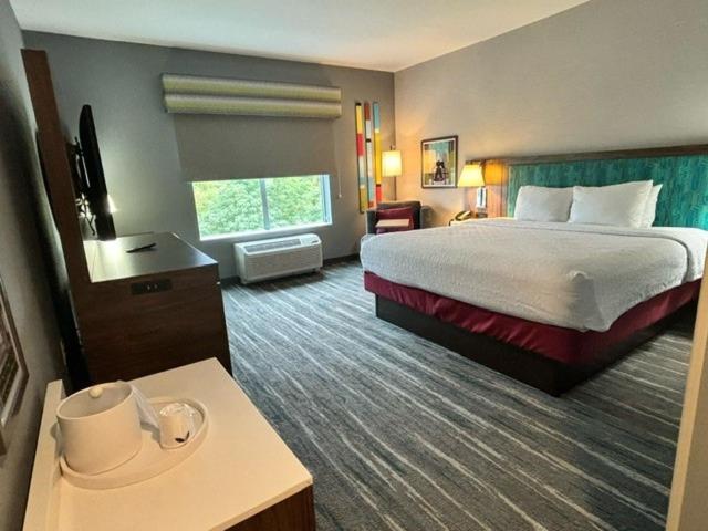 Hampton Inn & Suites Deptford, Nj Bagian luar foto